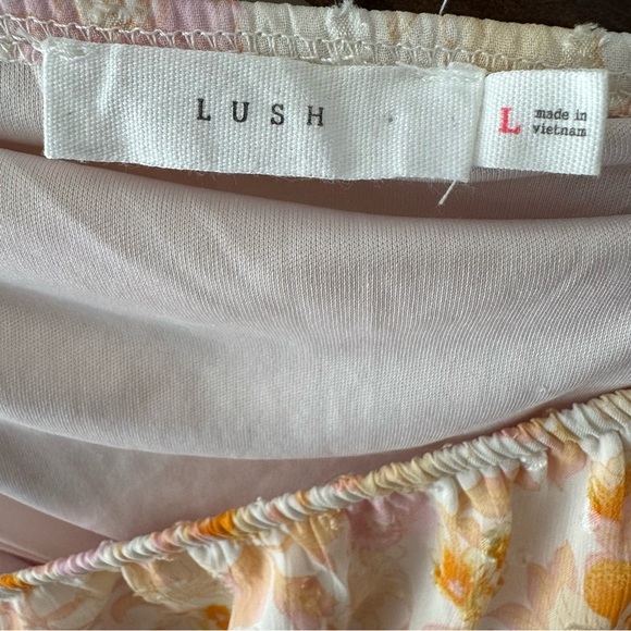 LUSH FLORAL PRINT SMOCKED WAIST PUFF SLEEVE TOP MANGO PINK FLORAL LARGE - Picture 5 of 6
